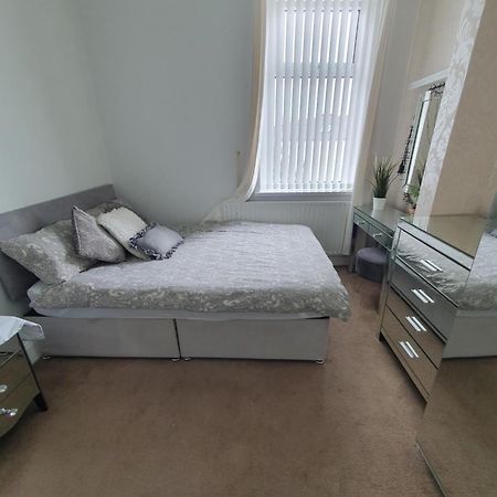 Private Double Room In Cardiff Esterno foto