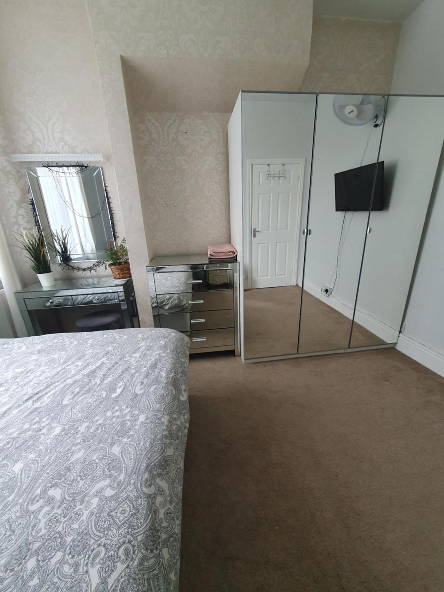 Private Double Room In Cardiff Esterno foto